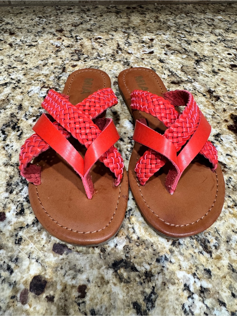 Mia Reddish Sandals Size 6 slip‎ on flat